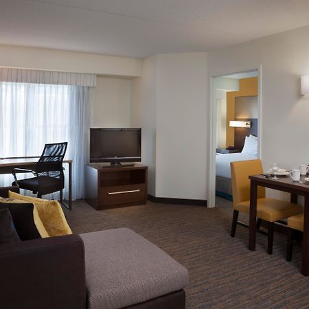 Cambridge Suites Mississauga Exterior foto